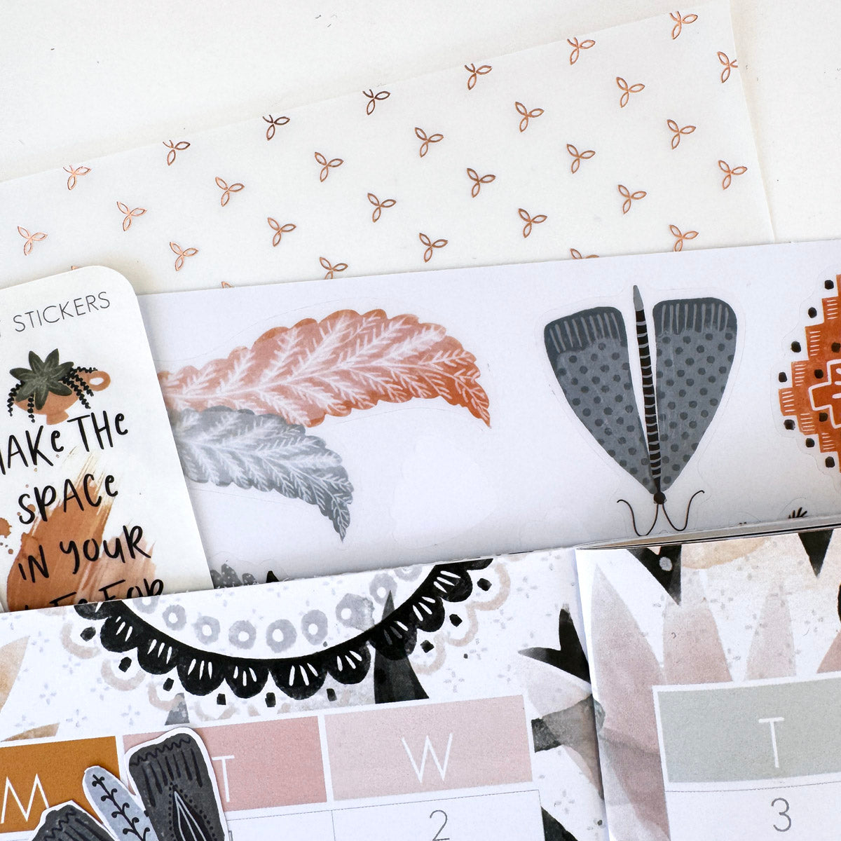 Deluxe Journaling Kit Subscription - 1 month