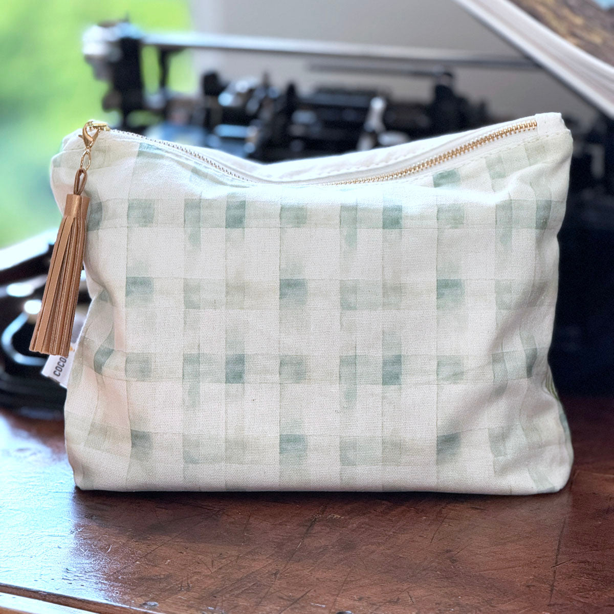 pouch_2_6d62332f-52a1-4dad-8519-fe63f6a8927d.jpg